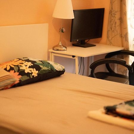Repton House Bed & Breakfast วู้ดฟอร์ด ภายนอก รูปภาพ